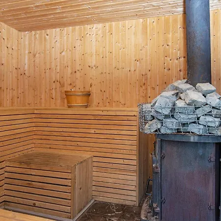 10 Person In Haderslev-by Traum *